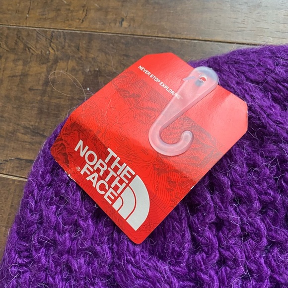 The North Face Canle Minna Purple Beanie - Picture 5 of 8